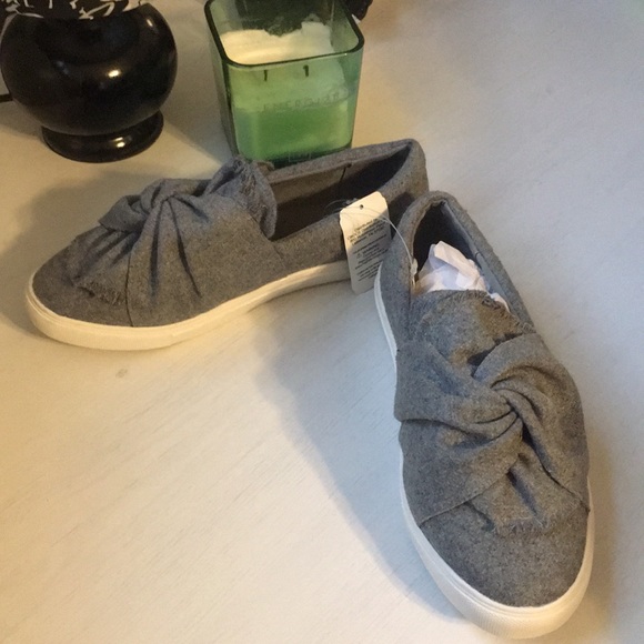 INDIGO SOUL TWIST KNOT SNEAKERS - Picture 2 of 5